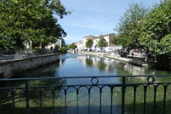 p1000354