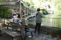 p1000554