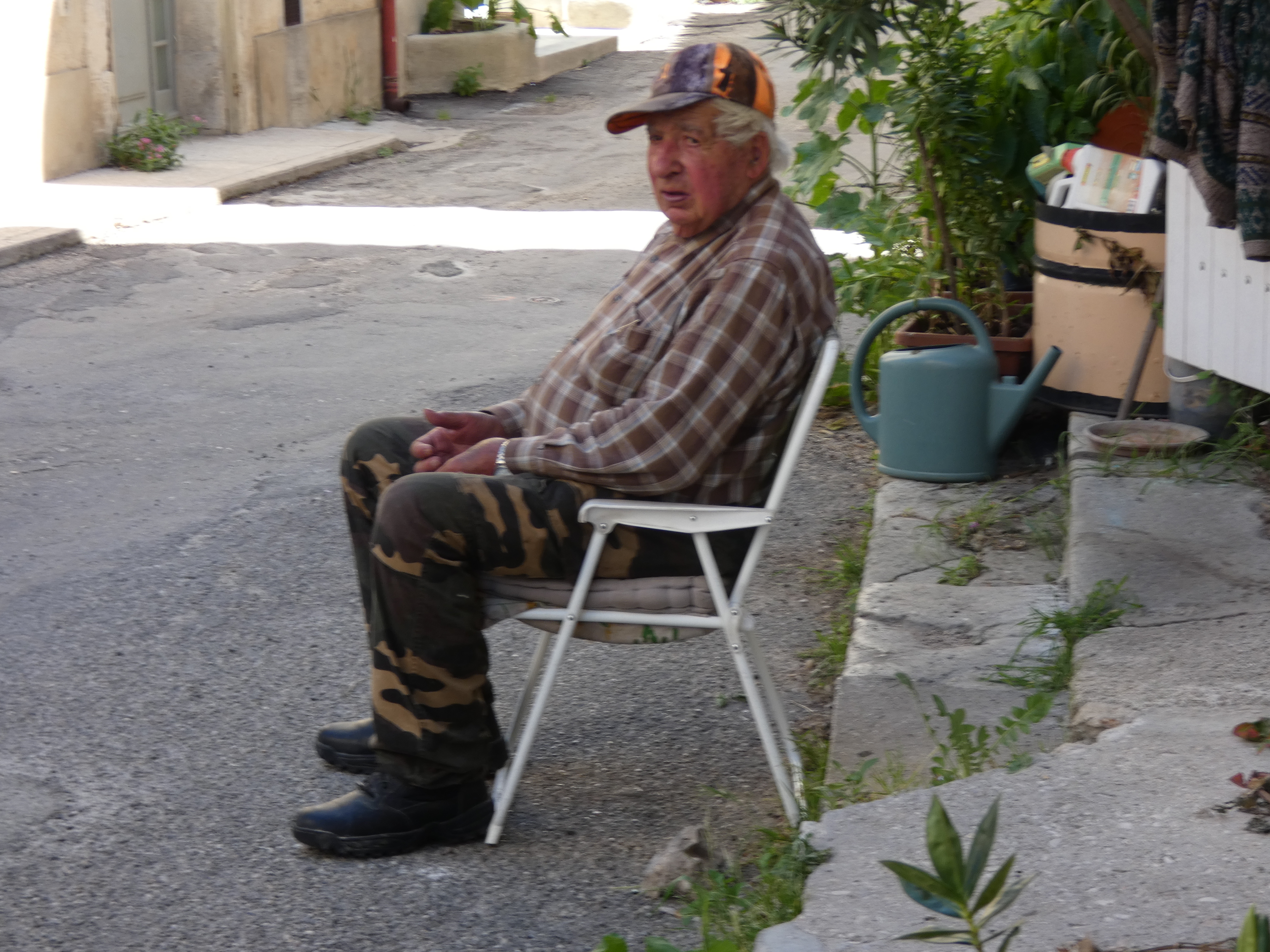 p1000706
