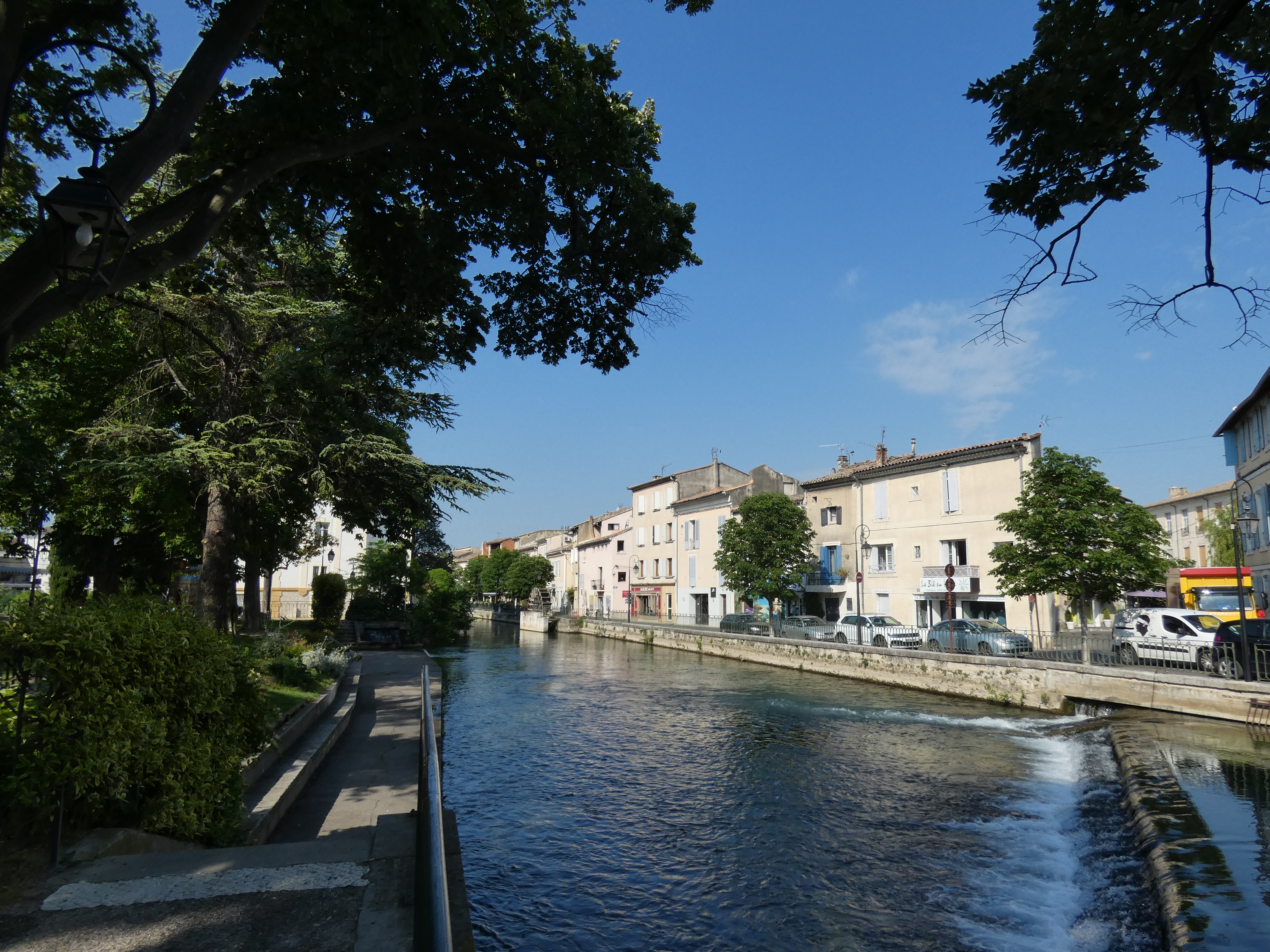 p1000792