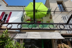 p1000827